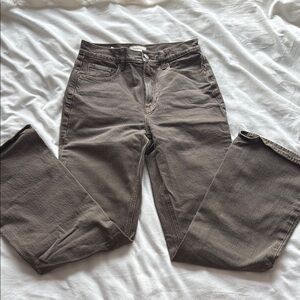 Stylish Brown High-Waisted Jeans